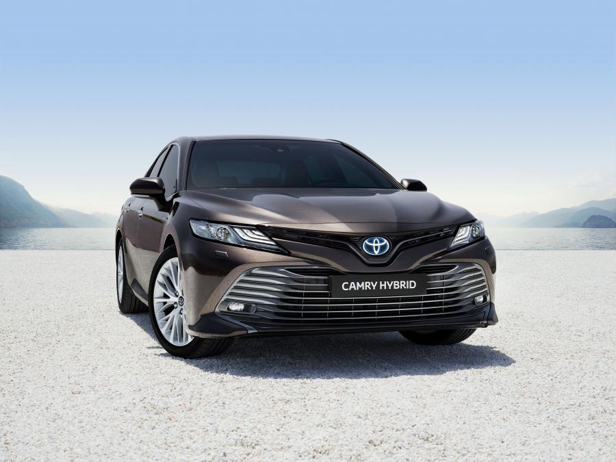  Toyota Camry Hybrid 2019 года  (EU) (фото 5 из 45)